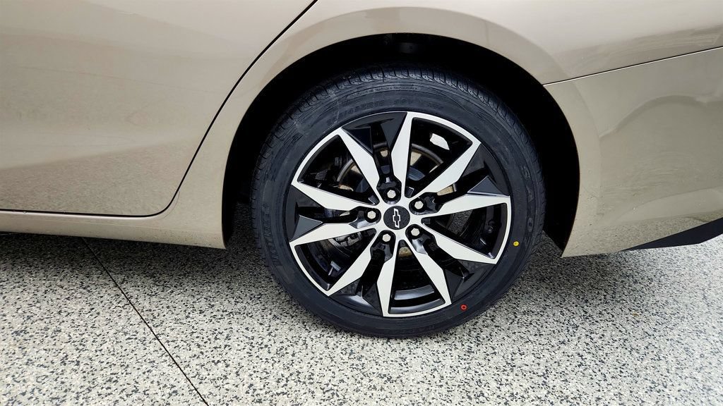 Used 2024 Chevrolet Malibu RS FWD image 9