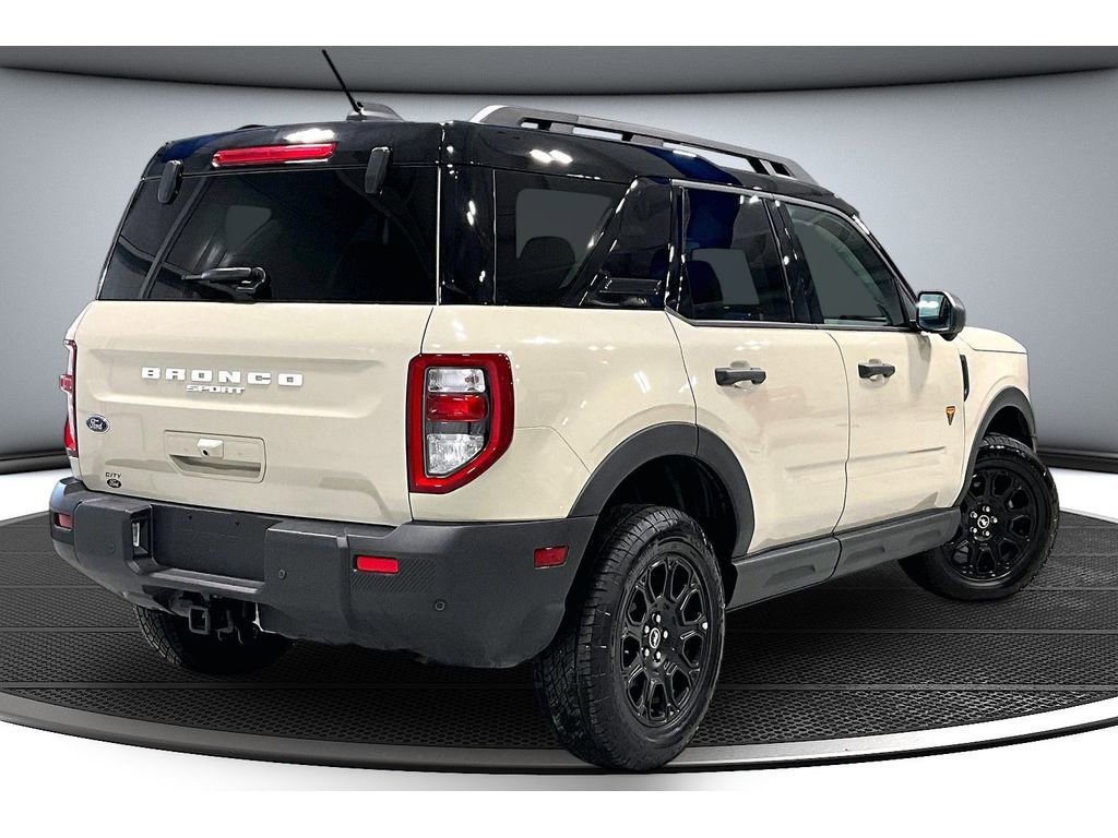 Used 2025 Ford Bronco Sport Badlands image 15