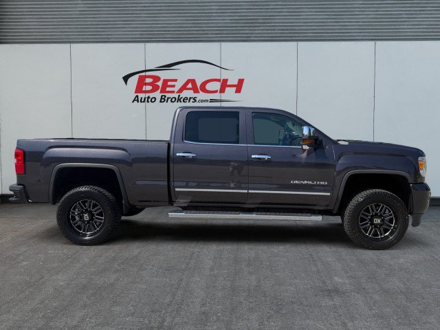 Used 2015 GMC Sierra 3500 Denali w/ Duramax Plus Package AWD/4WD image 13