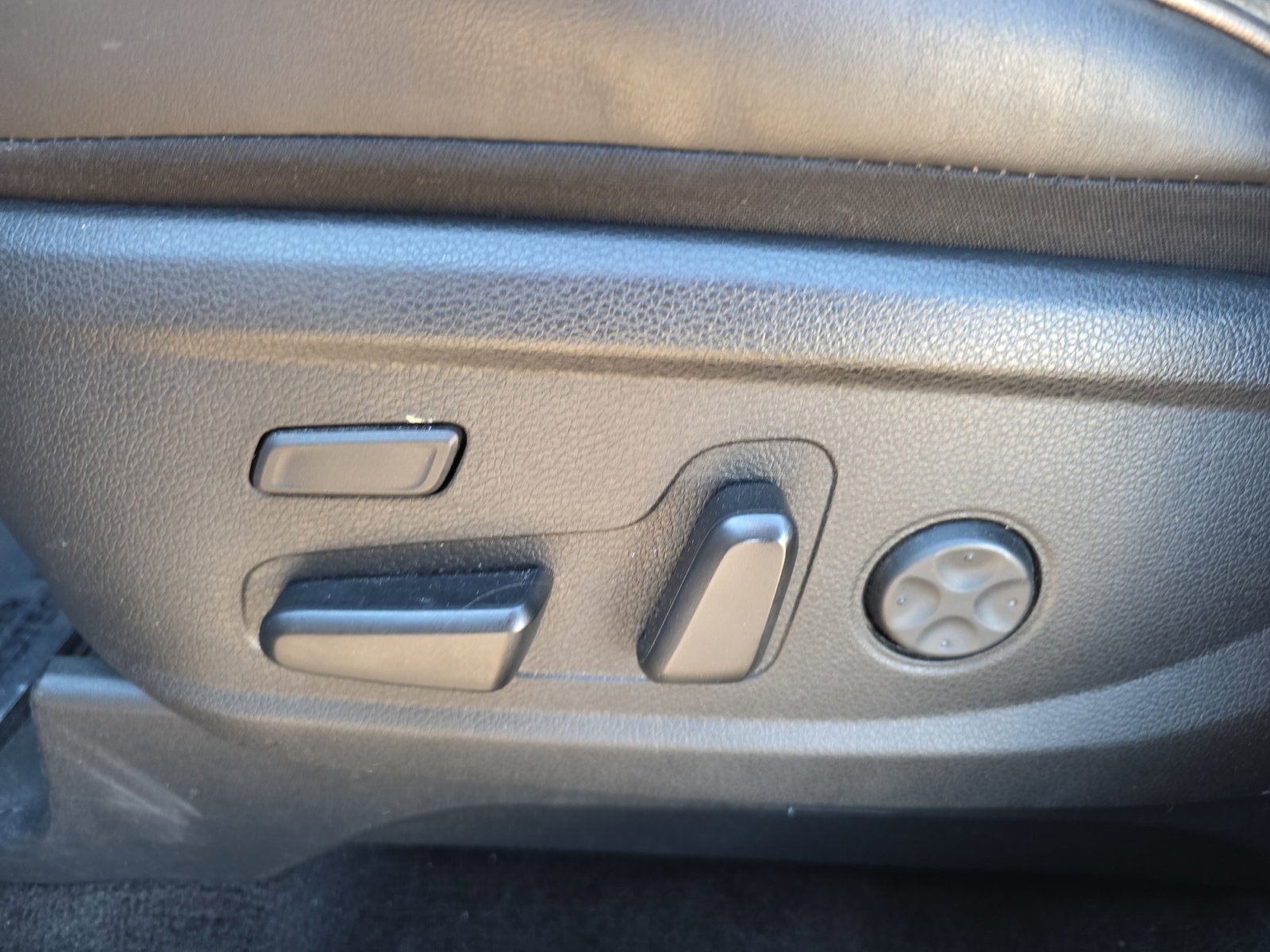 Used 2022 Hyundai Palisade Calligraphy image 15