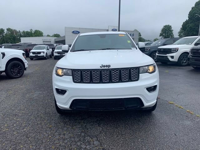 Used 2022 Jeep Grand Cherokee Laredo X AWD/4WD image 3