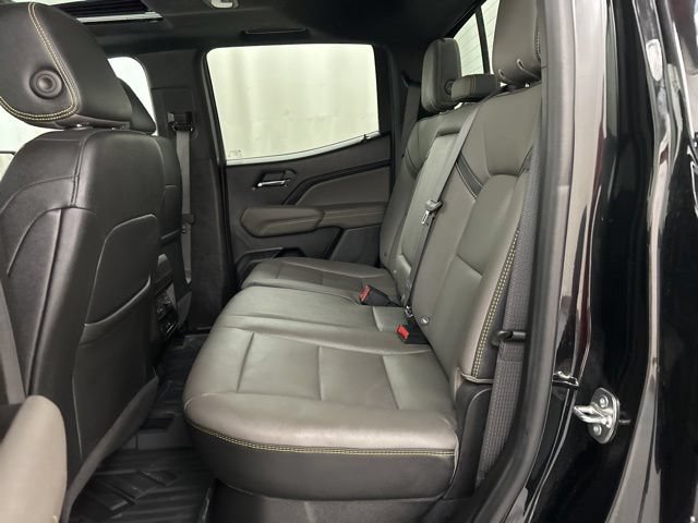 Used 2025 Chevrolet Colorado ZR2 w/ Technology Package AWD/4WD image 25