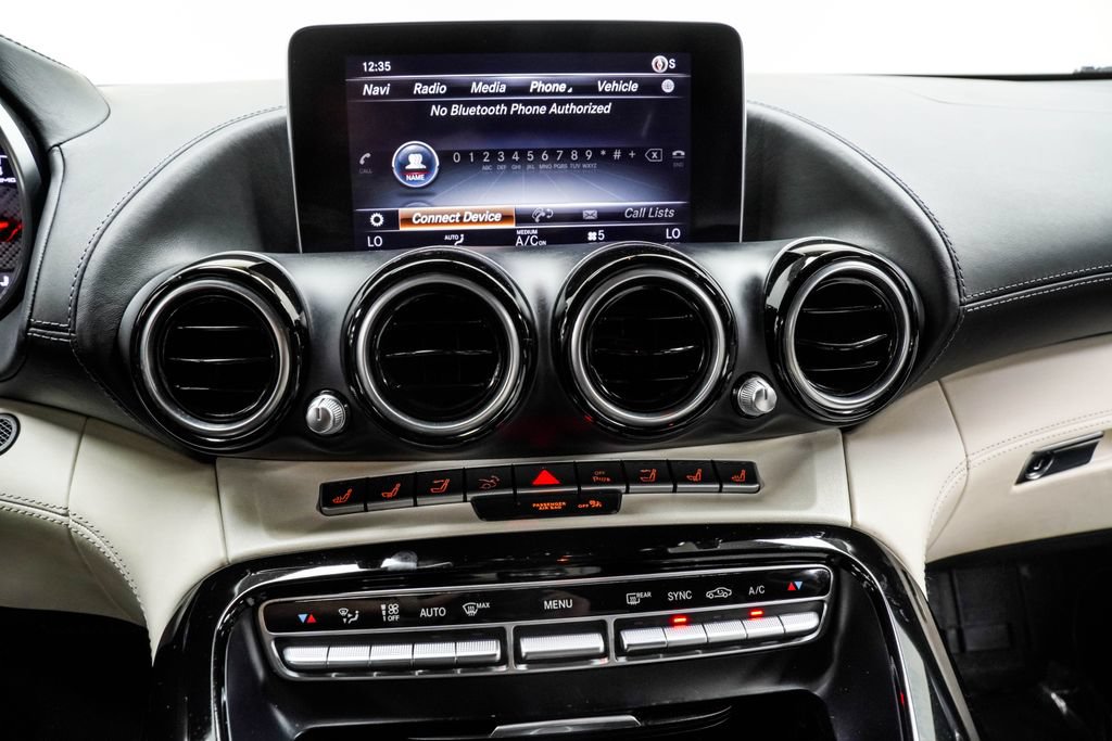 Used 2018 Mercedes-Benz AMG GT Roadster image 24