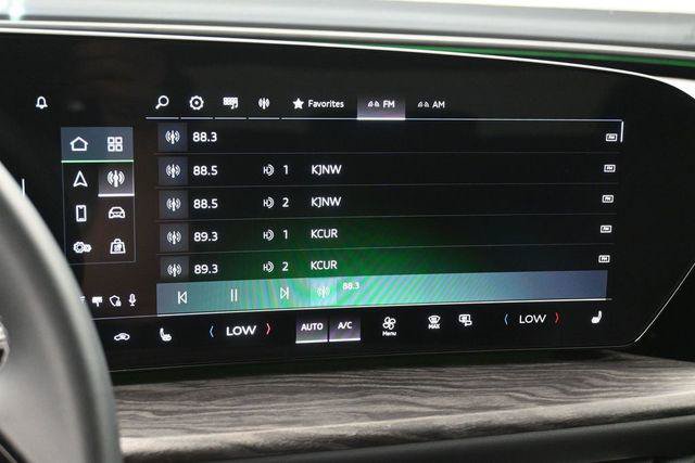 Certified 2025 Audi Q5 Premium w/ Convenience Package AWD/4WD image 19