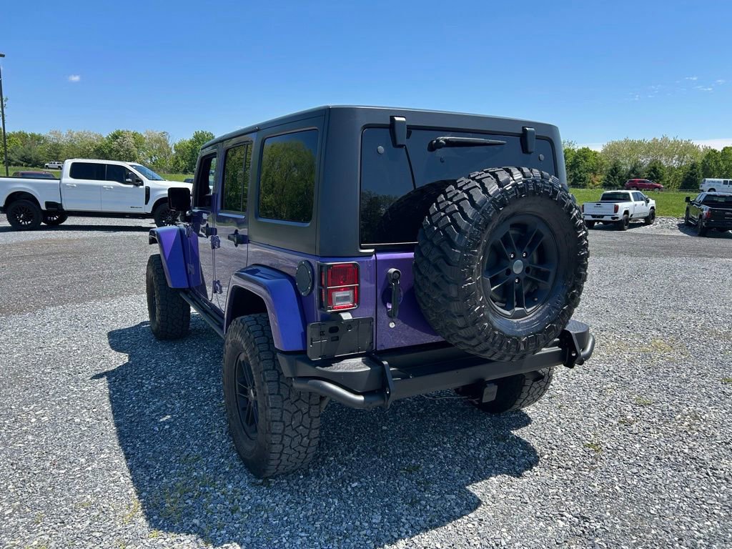 Used 2017 Jeep Wrangler Unlimited Sahara AWD/4WD image 8