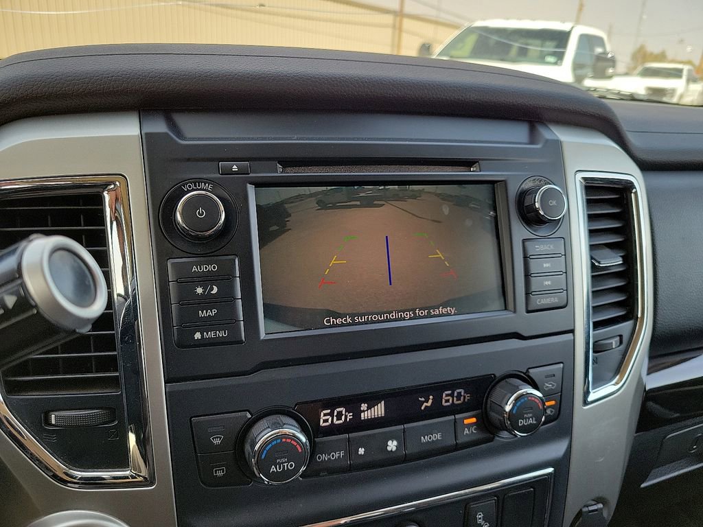 Used 2019 Nissan Titan SV w/ SV Convenience Package image 22