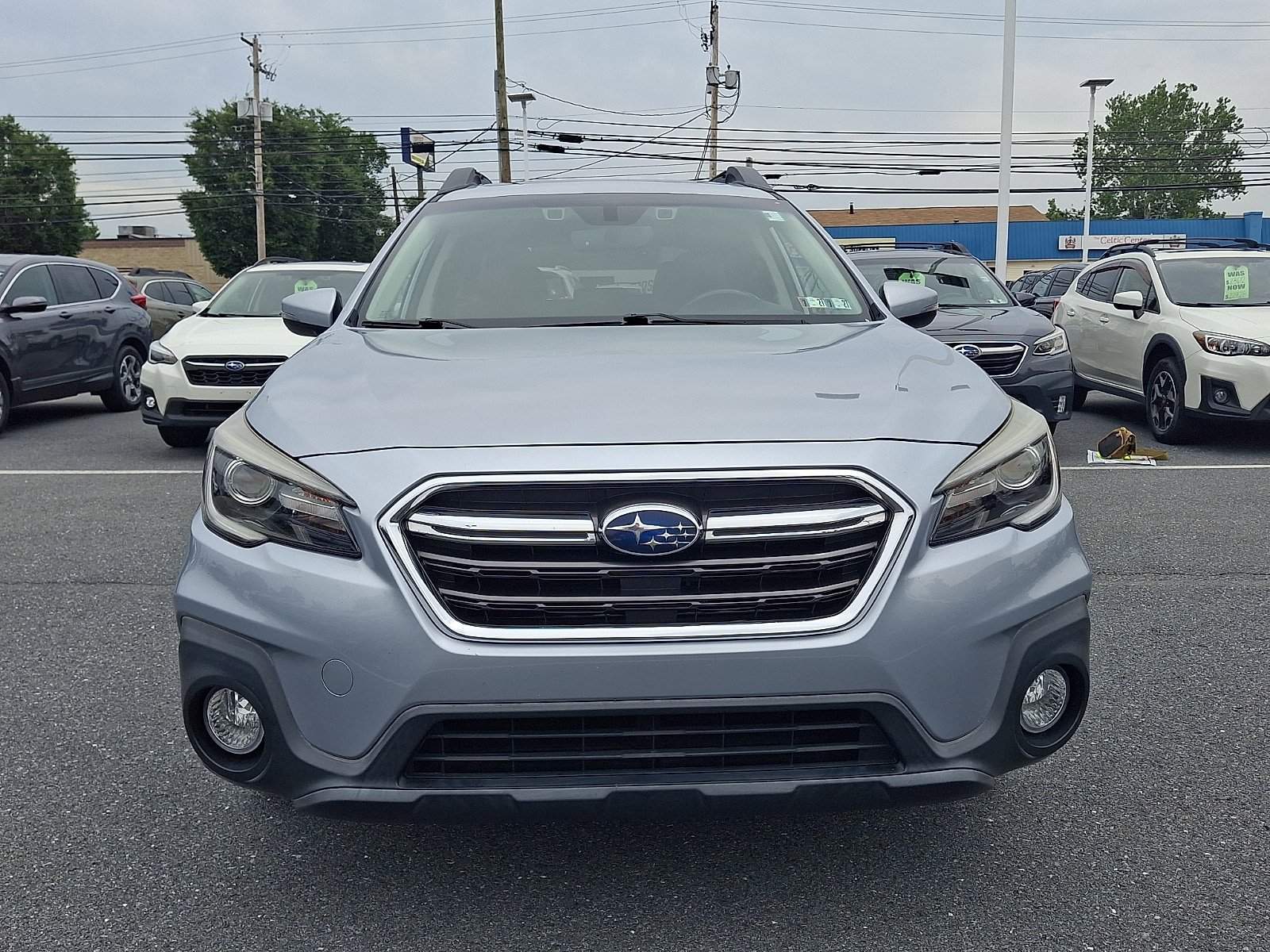 Used 2018 Subaru Outback 2.5i Limited AWD/4WD image 2