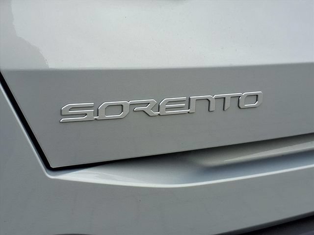 New 2026 Kia Sorento LX FWD image 24