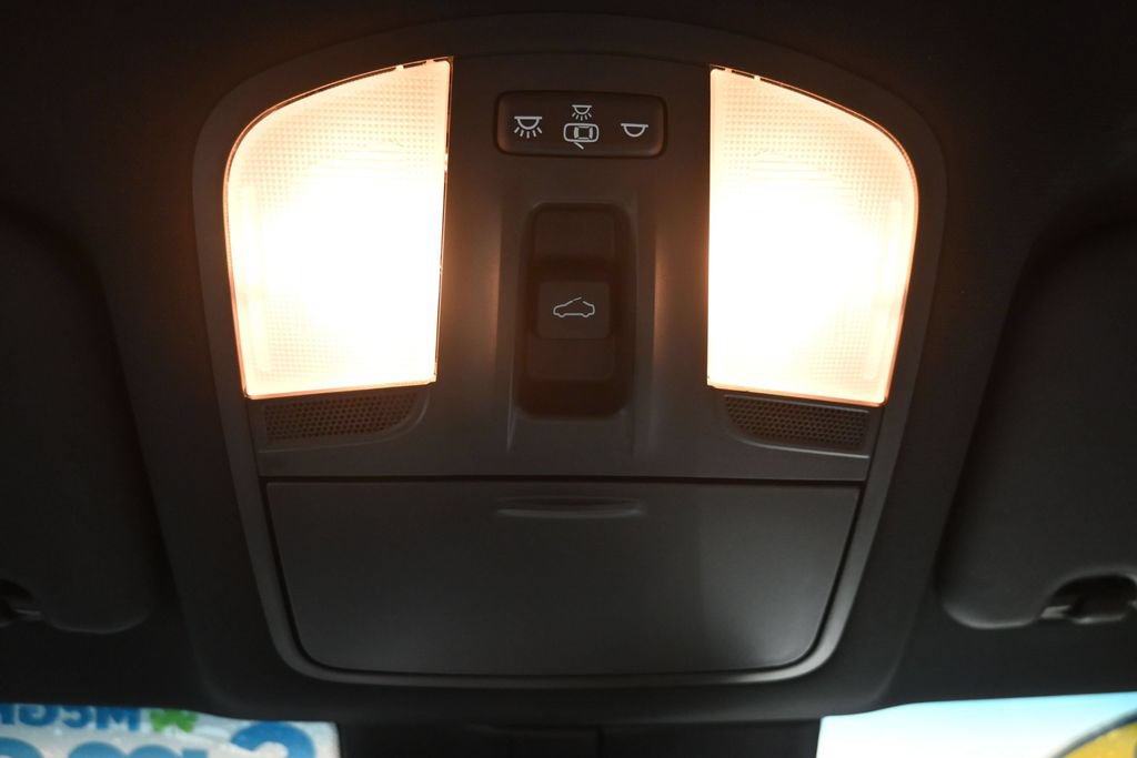 Used 2019 Hyundai Veloster Turbo Ultimate FWD image 17