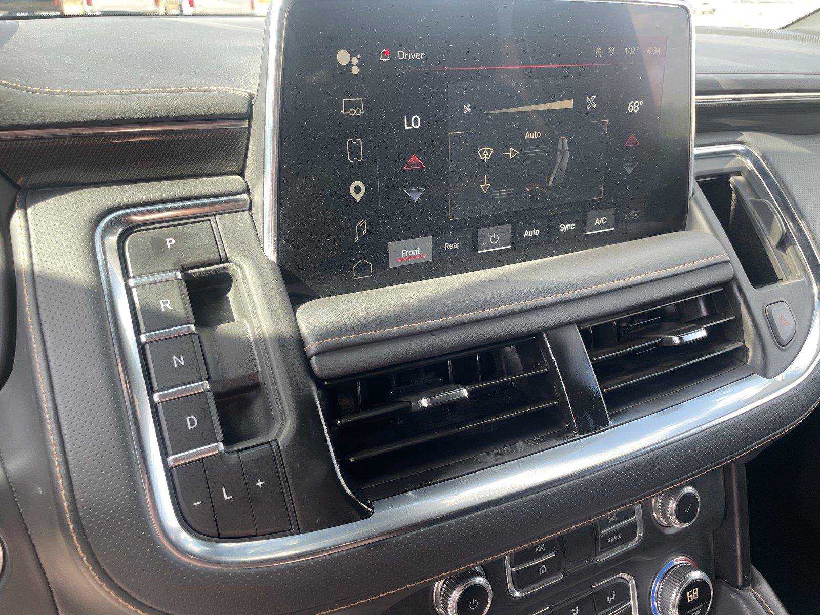 Used 2024 GMC Yukon XL AT4 w/ AT4 Premium Package AWD/4WD image 19