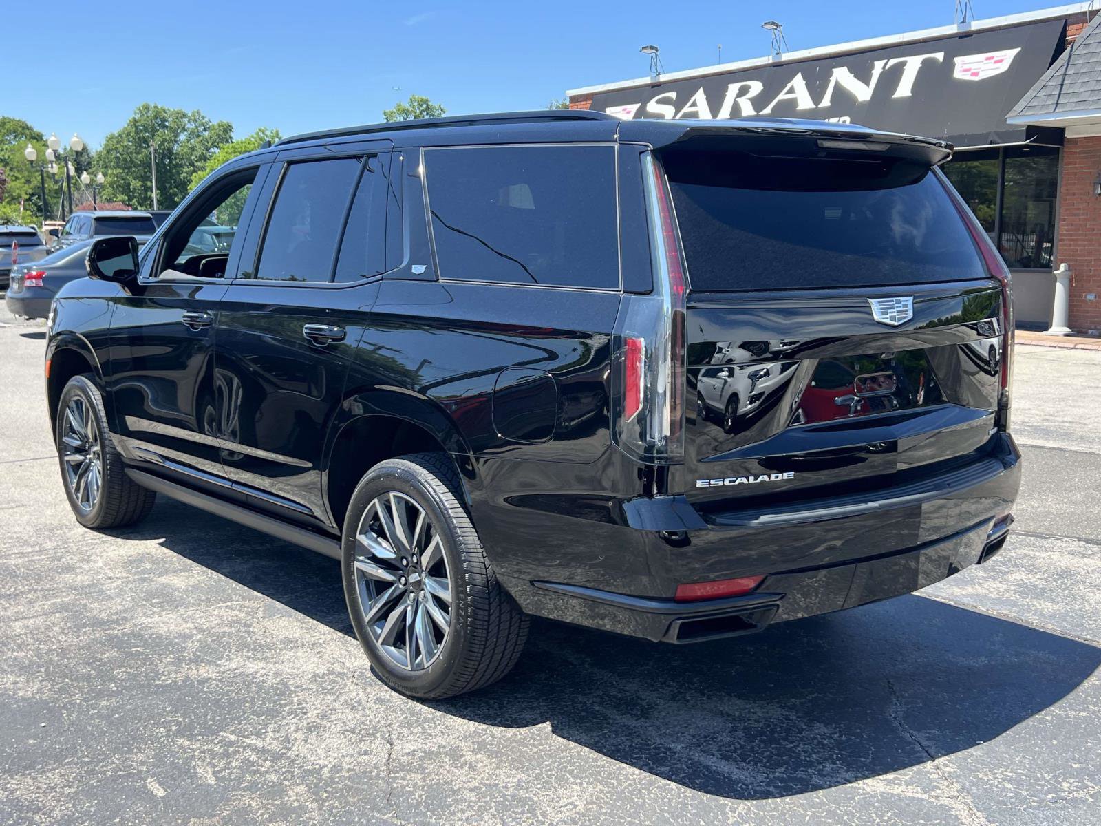 Used 2024 Cadillac Escalade Sport w/ Touring Package AWD/4WD image 6