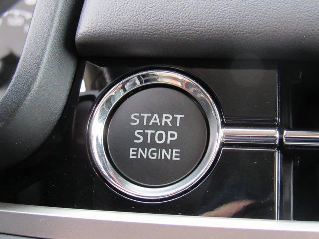 New 2026 Mitsubishi Outlander SE image 16