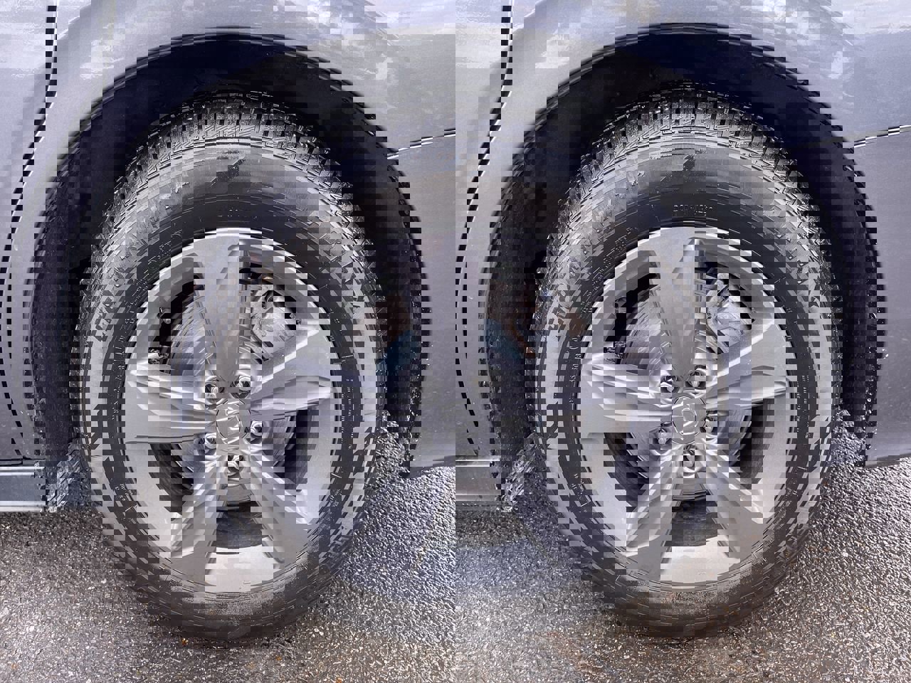 Used 2024 Honda Odyssey EX image 10