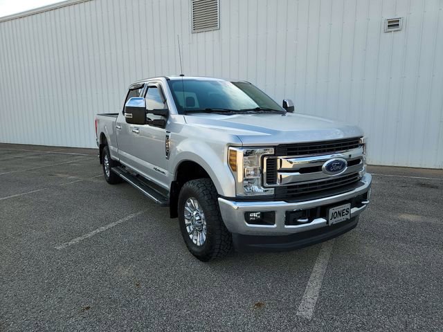 Used 2018 Ford F250 XLT w/ XLT Premium Package AWD/4WD image 2
