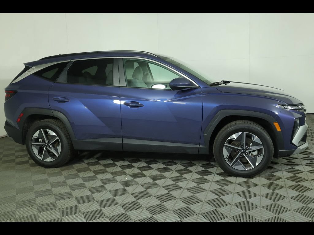 Used 2025 Hyundai Tucson SEL AWD/4WD image 15