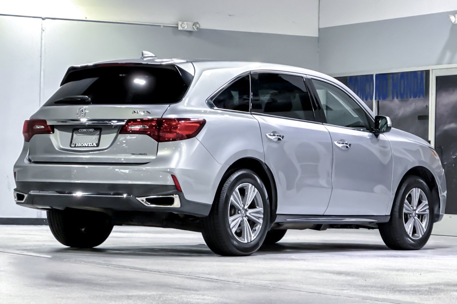 Used 2020 Acura MDX SH-AWD image 9