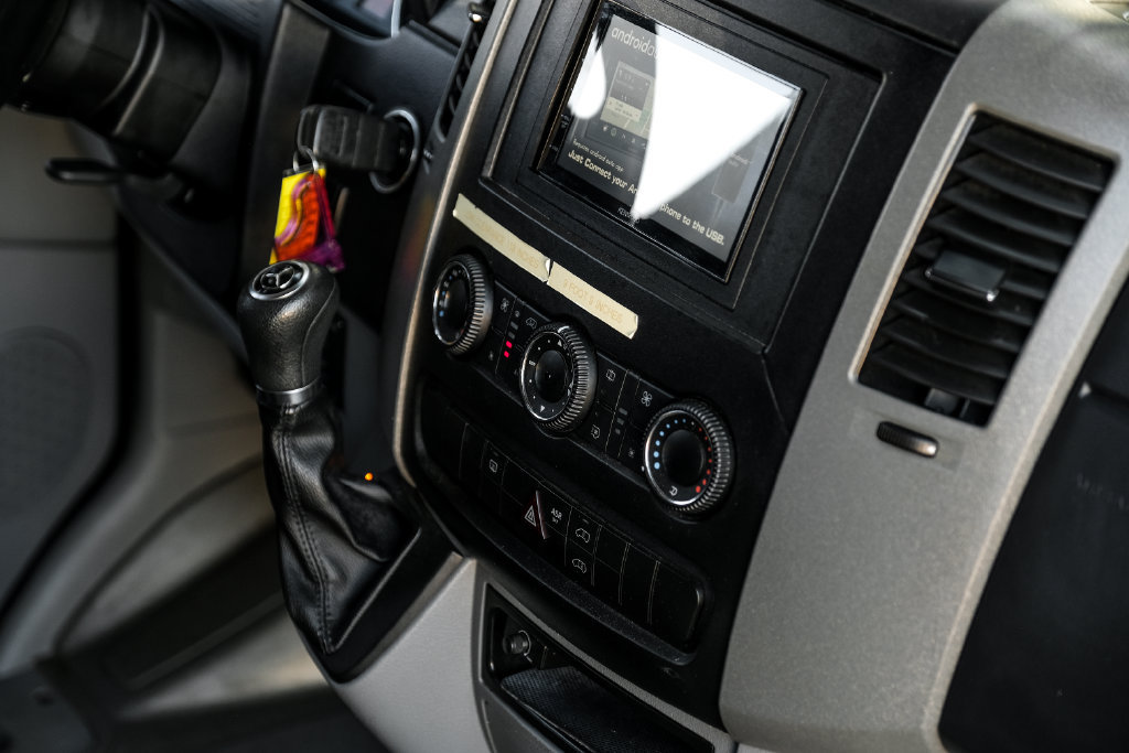Used 2015 Mercedes-Benz Sprinter 2500 image 31