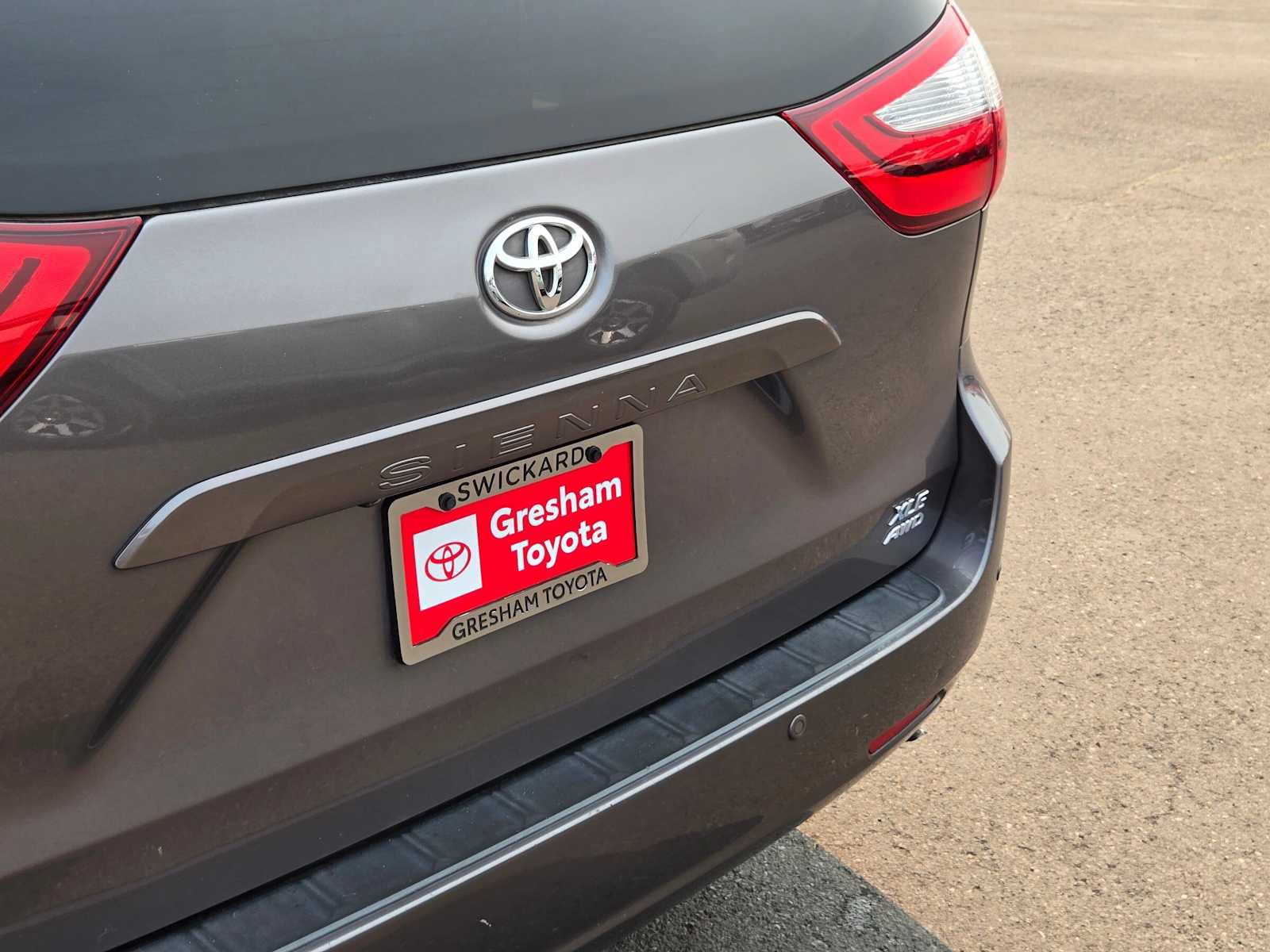 Used 2016 Toyota Sienna XLE Premium AWD/4WD image 13
