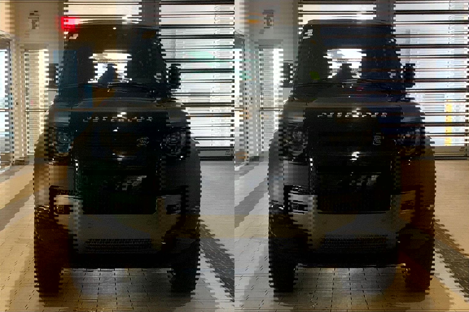 New 2026 Land Rover Defender 110 V8 image 3