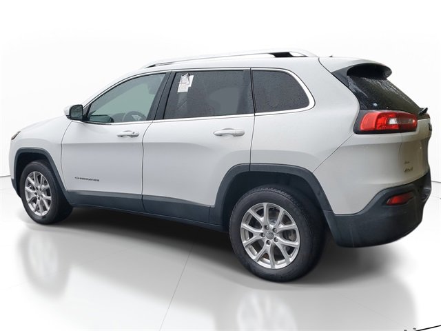 Used 2015 Jeep Cherokee Latitude w/ Cold Weather Group image 4