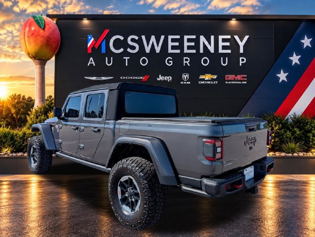 Used 2022 Jeep Gladiator Rubicon w/ LED Lighting Group AWD/4WD image 3