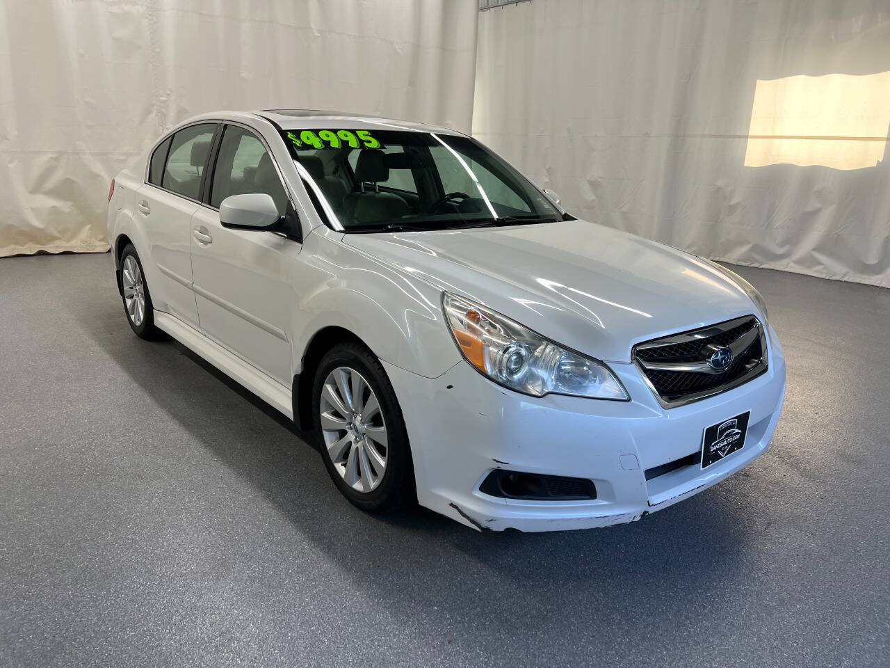 Used 2012 Subaru Legacy 3.6R Limited AWD/4WD image 3