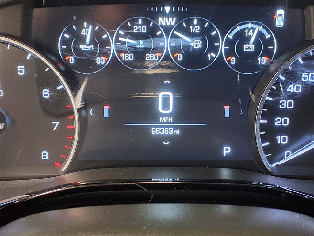 Used 2018 Cadillac XT5 Platinum w/ Driver Assist Package image 22