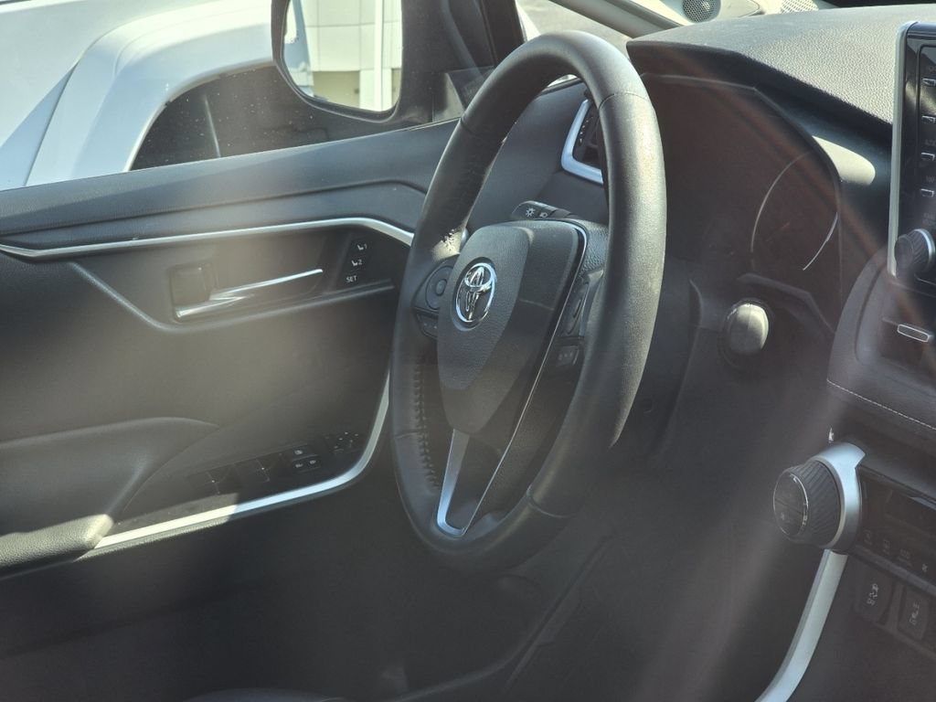 Certified 2020 Toyota RAV4 XLE Premium AWD/4WD image 13