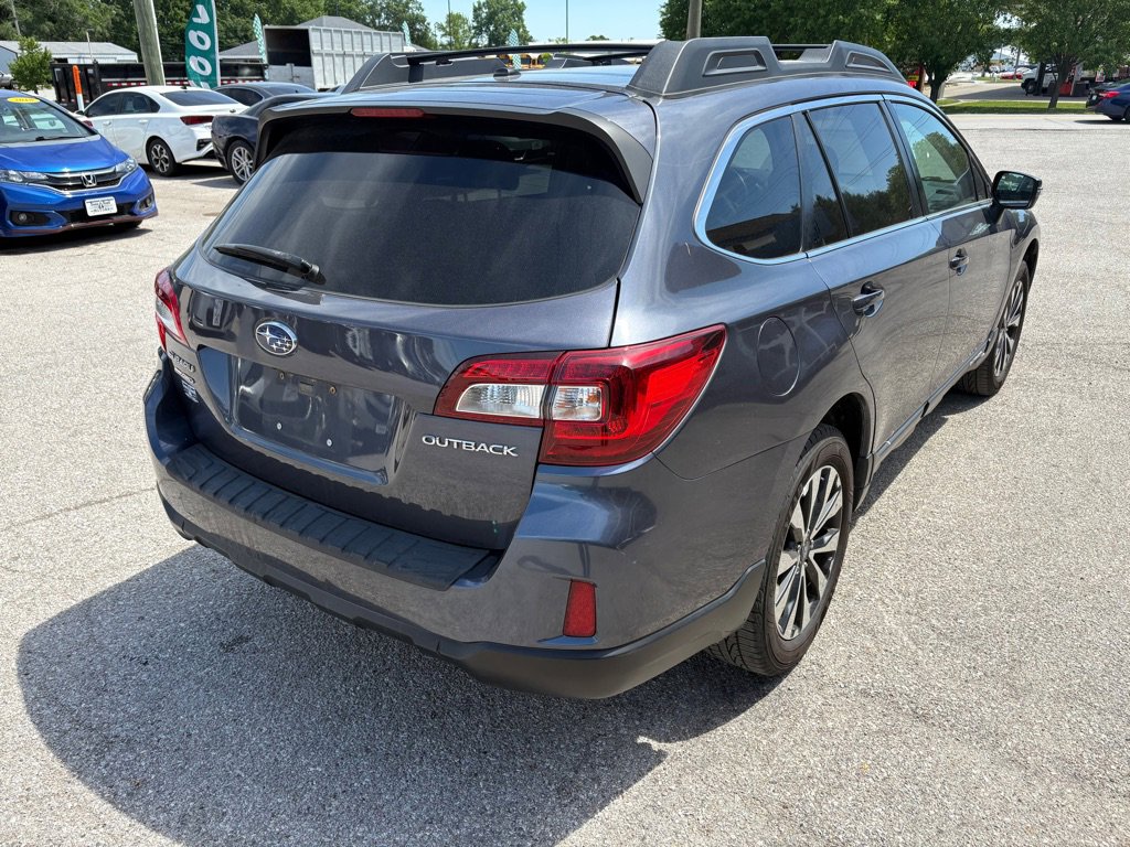 Used 2015 Subaru Outback 2.5i Limited AWD/4WD image 4
