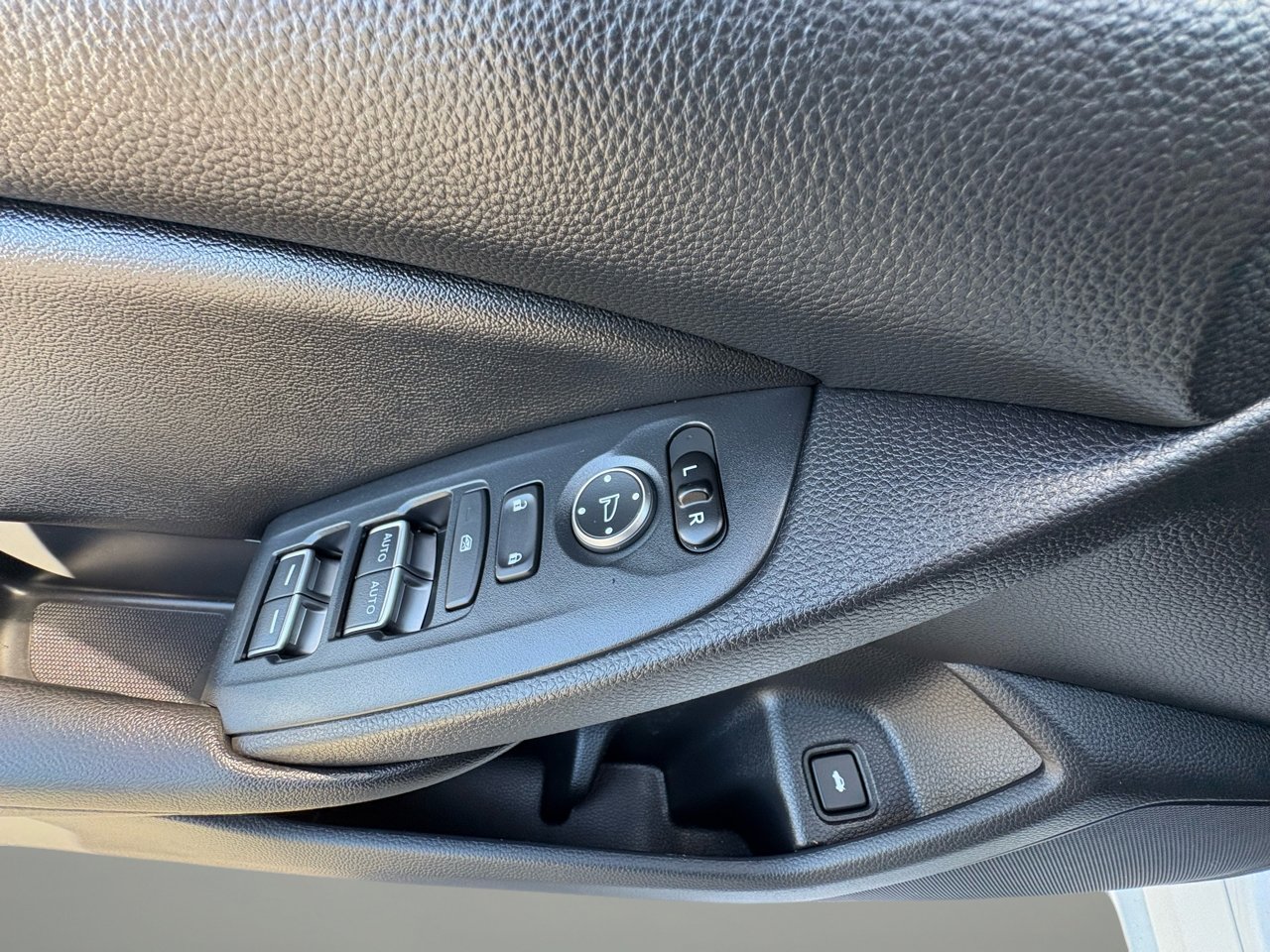 Used 2020 Honda Accord Sport image 12