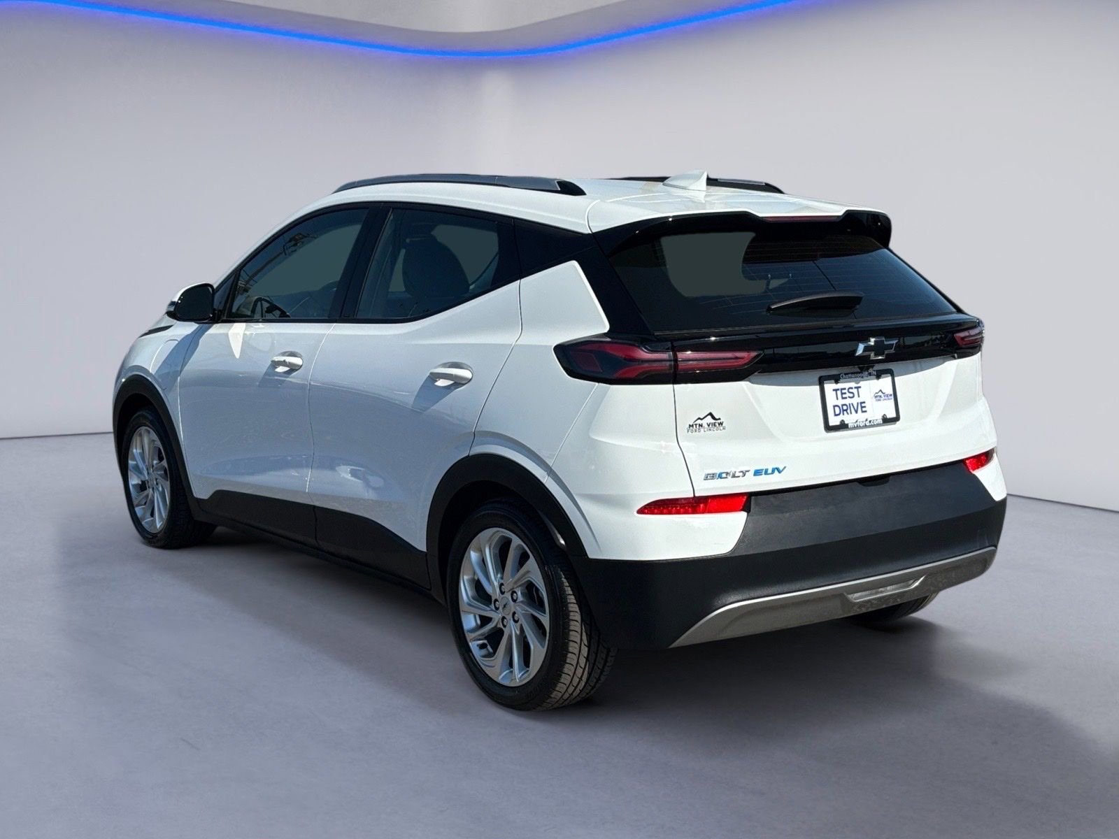 Used 2023 Chevrolet Bolt EUV LT image 10