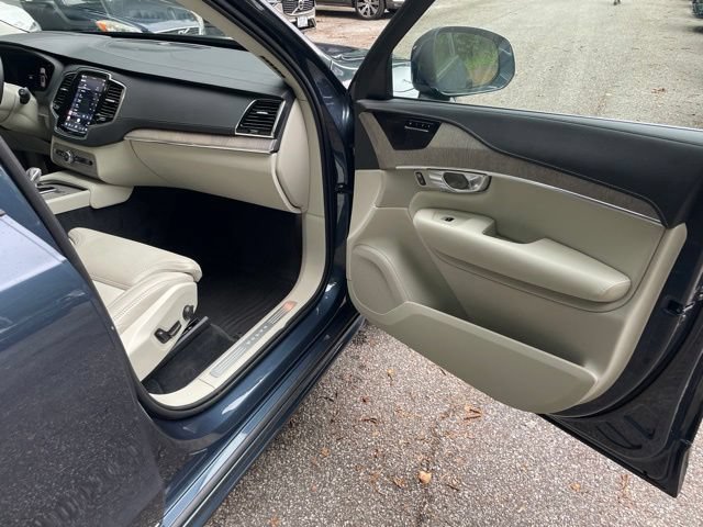 Certified 2024 Volvo XC90 B6 Ultimate w/ Protection Package Premier AWD/4WD image 14