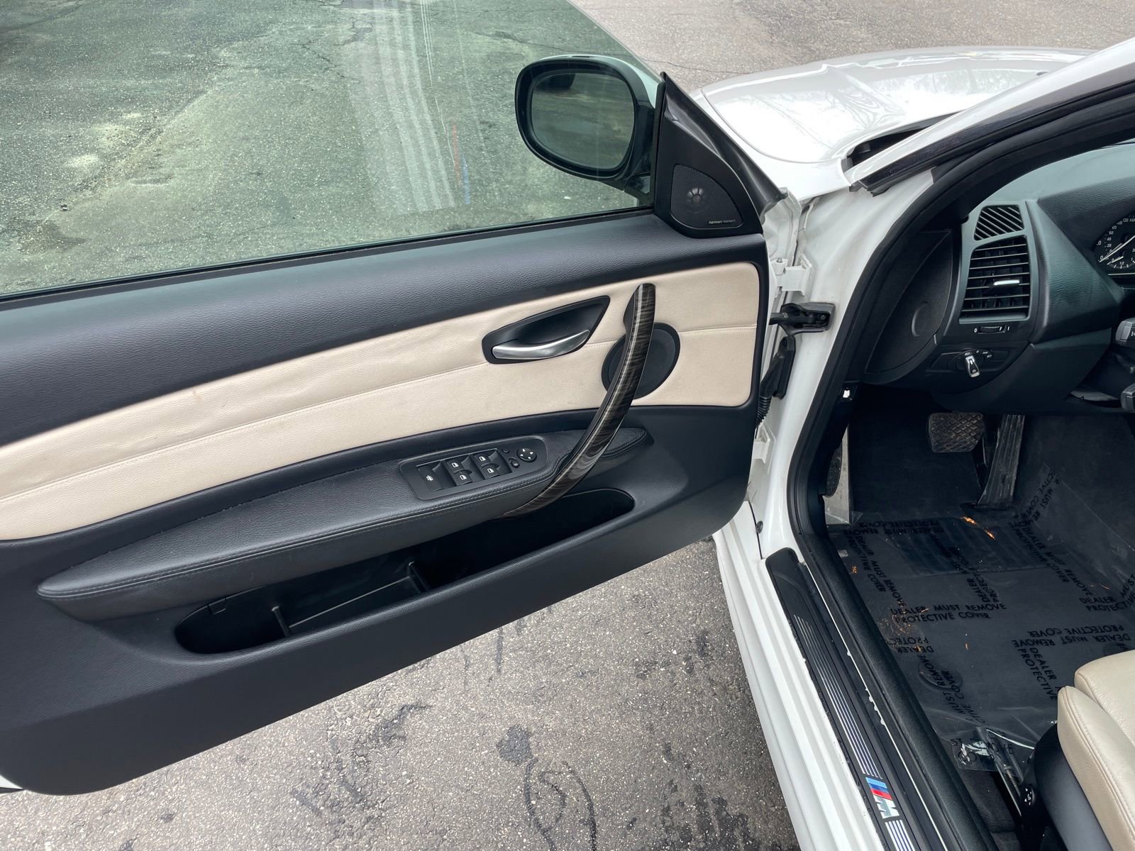 Used 2013 BMW 135i Convertible image 17