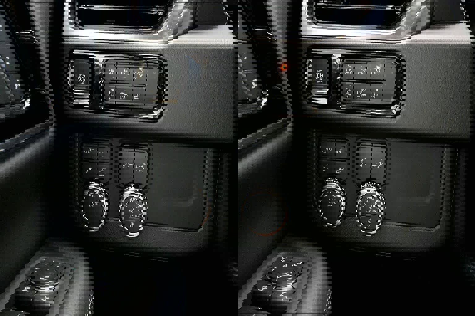 Used 2025 GMC Yukon XL Denali w/ Sun & Power Step Package image 36