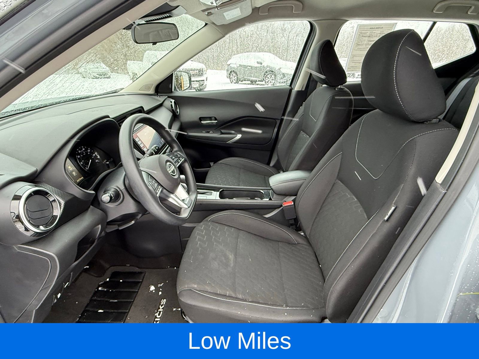 Used 2023 Nissan Kicks SV image 13