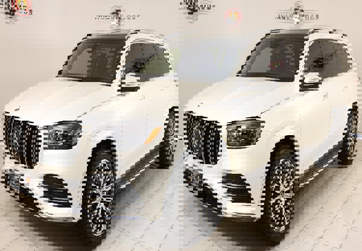 Used 2023 Mercedes-Benz GLS 580 4MATIC image 5