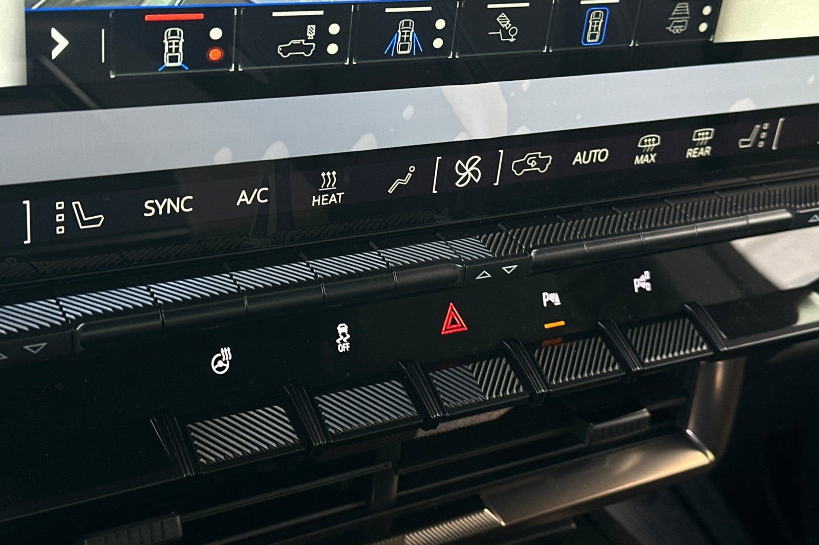 New 2025 GMC Hummer EV 2X AWD/4WD image 20