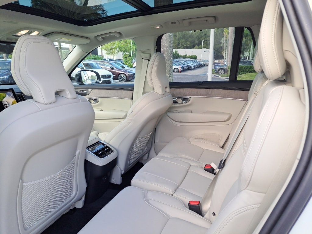 New 2026 Volvo XC90 B6 Ultra w/ Protection Package Premier image 5