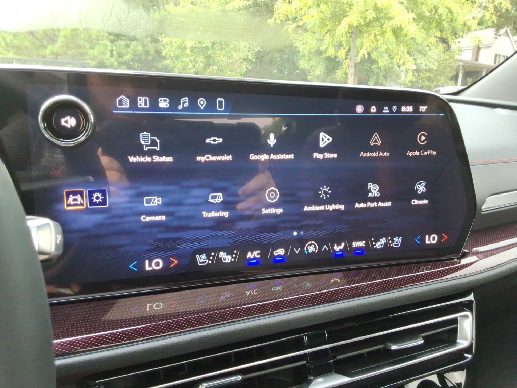 New 2027 Chevrolet Traverse RS FWD image 28