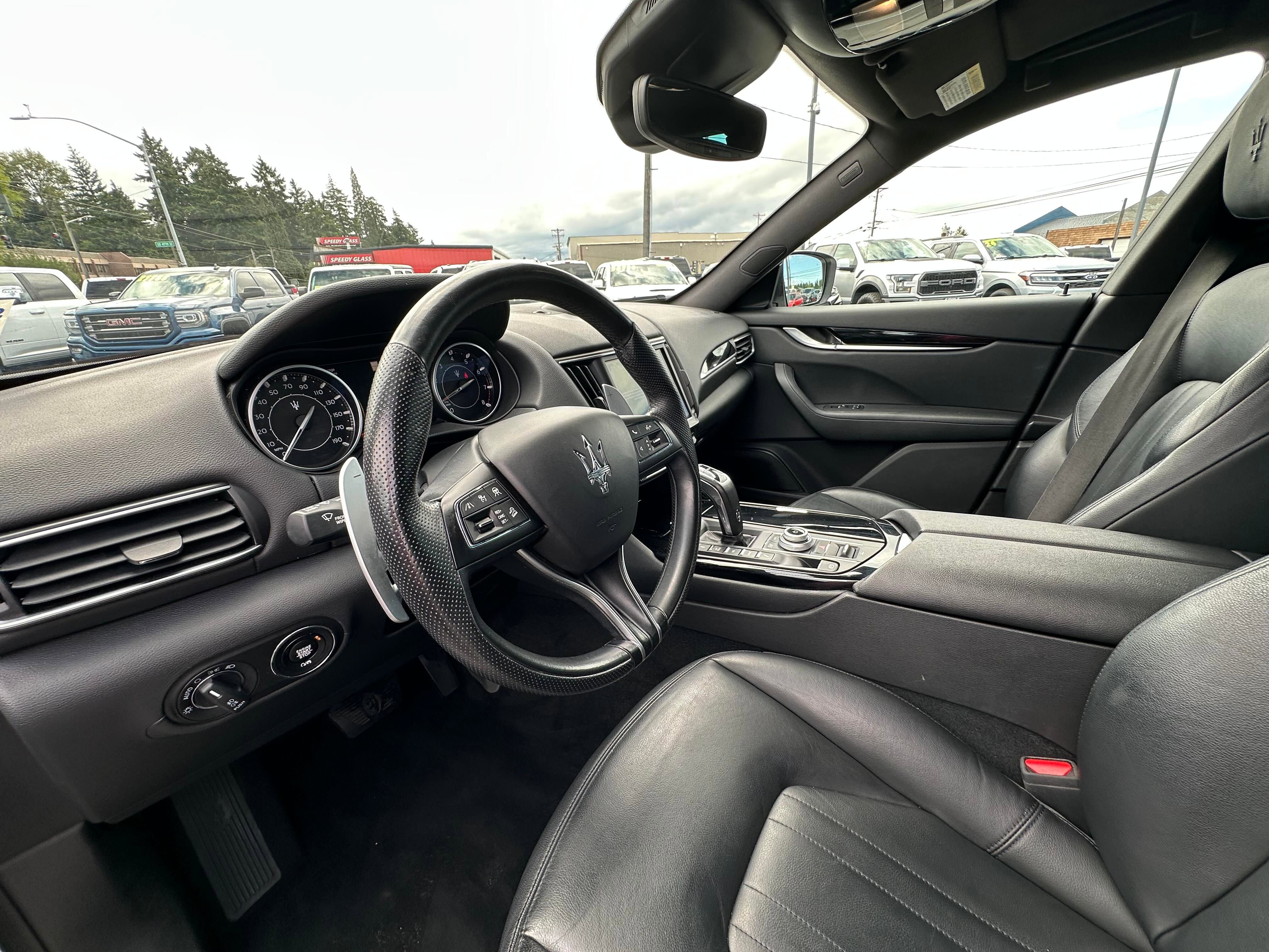 Used 2023 Maserati Levante Modena image 11