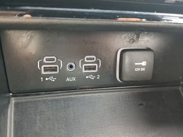 Used 2024 Jeep Grand Cherokee L Altitude image 21