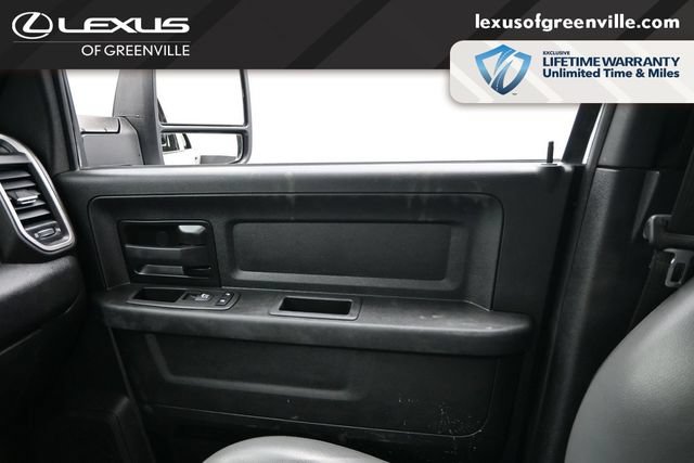 Used 2023 RAM 2500 Tradesman w/ Chrome Appearance Group AWD/4WD image 19