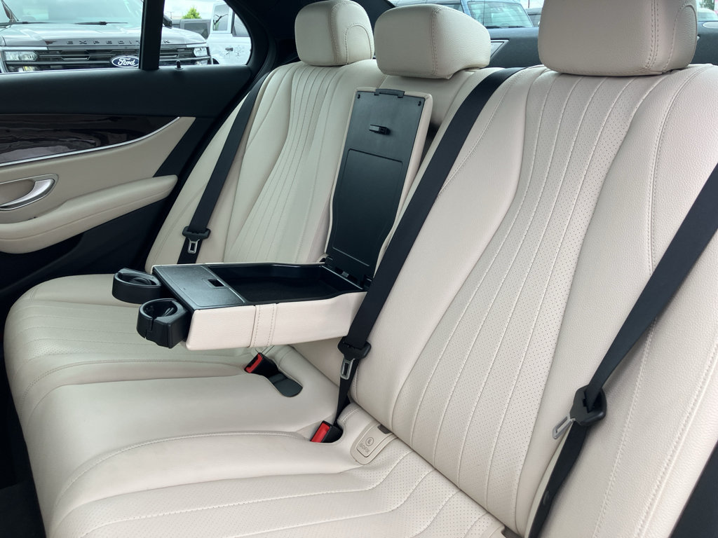 Used 2019 Mercedes-Benz E 300 4MATIC image 31