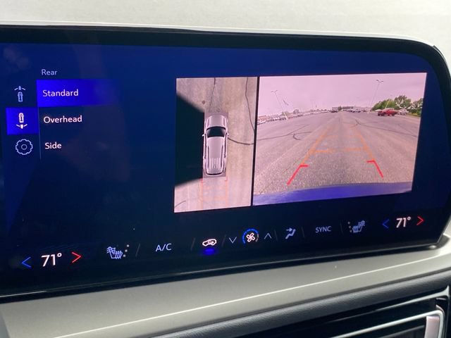 Certified 2024 Chevrolet Traverse LT w/ LPO, Floor Liner Package FWD image 12