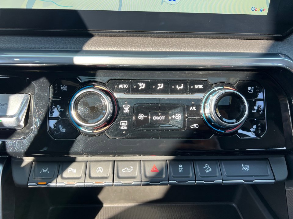 Used 2024 GMC Sierra 1500 Denali w/ Technology Package image 18