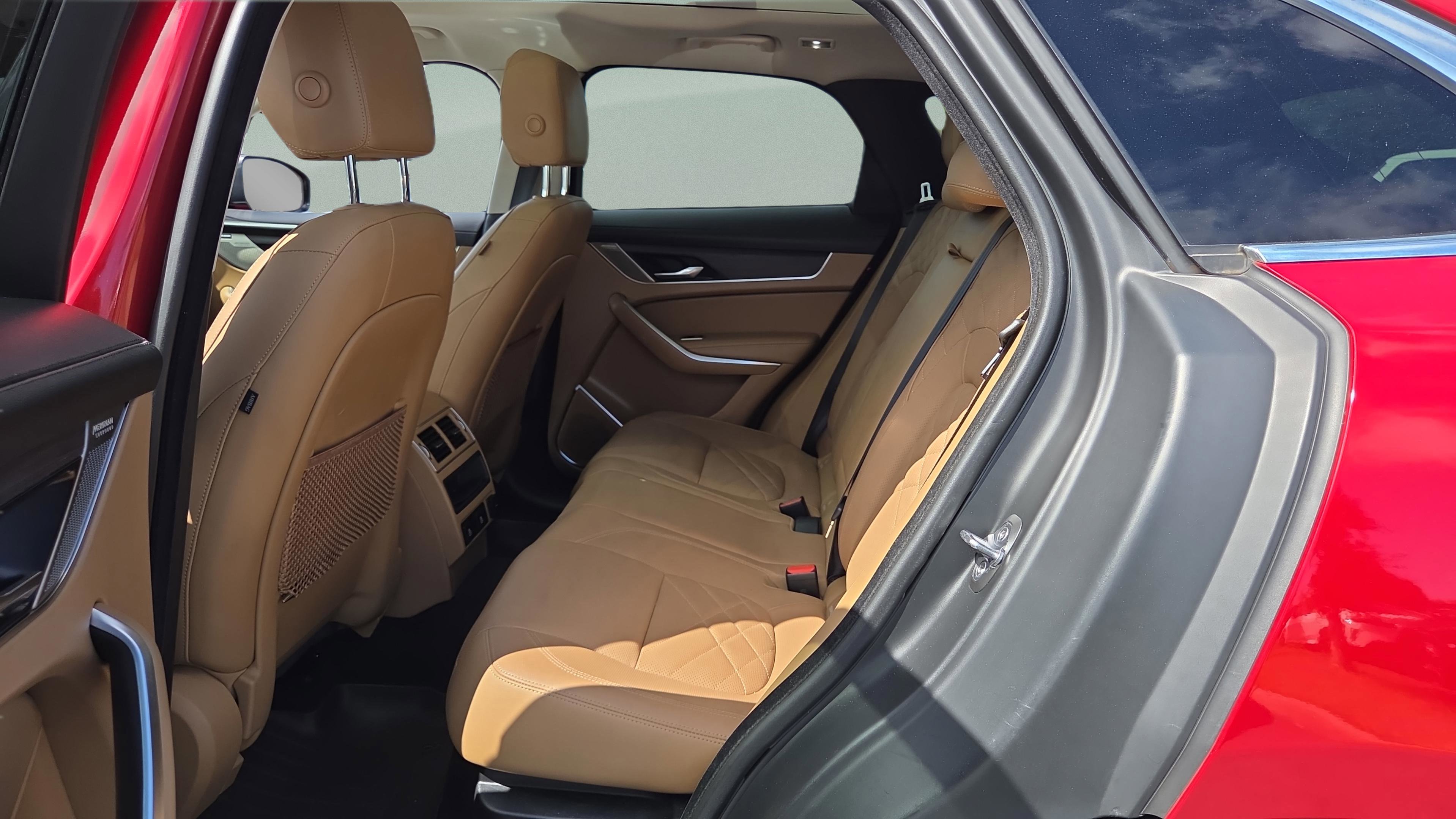 Used 2022 Jaguar F-PACE S image 11