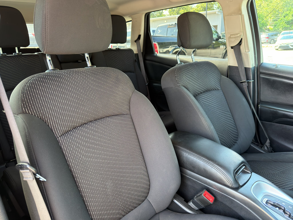 Used 2018 Dodge Journey SE w/ Blacktop Package FWD image 19