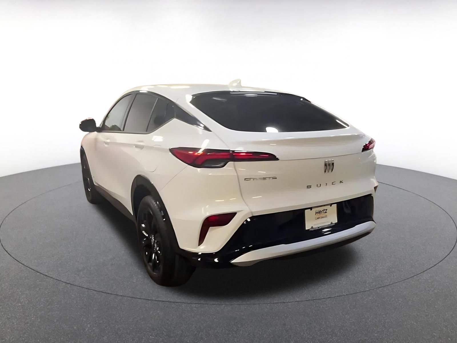 Used 2025 Buick Envista Sport Touring image 11