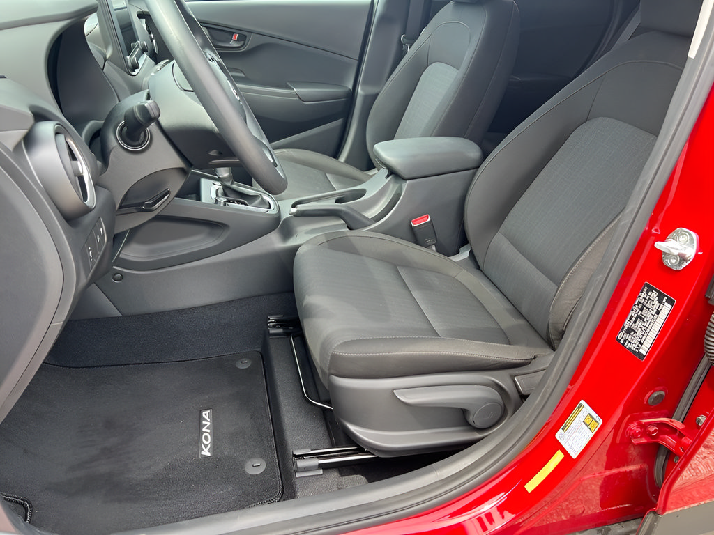 Used 2022 Hyundai Kona SEL AWD/4WD image 18