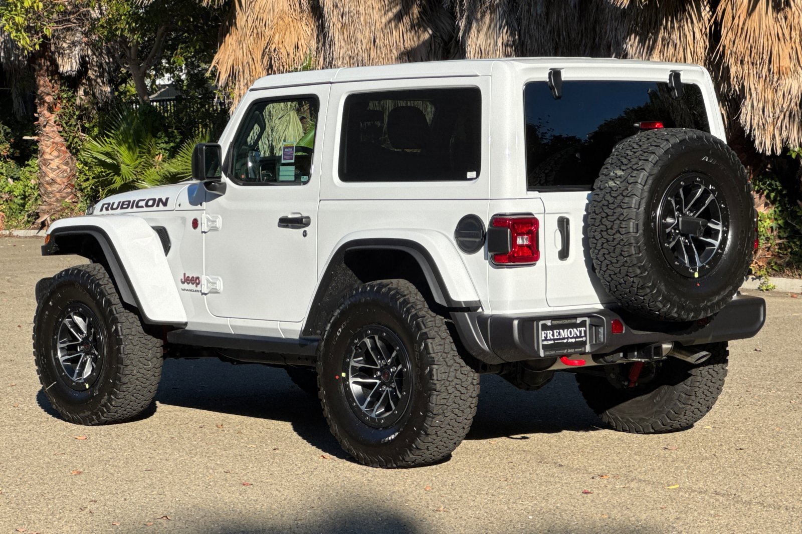 New 2026 Jeep Wrangler Rubicon w/ Xtreme 35 Tire Package image 5